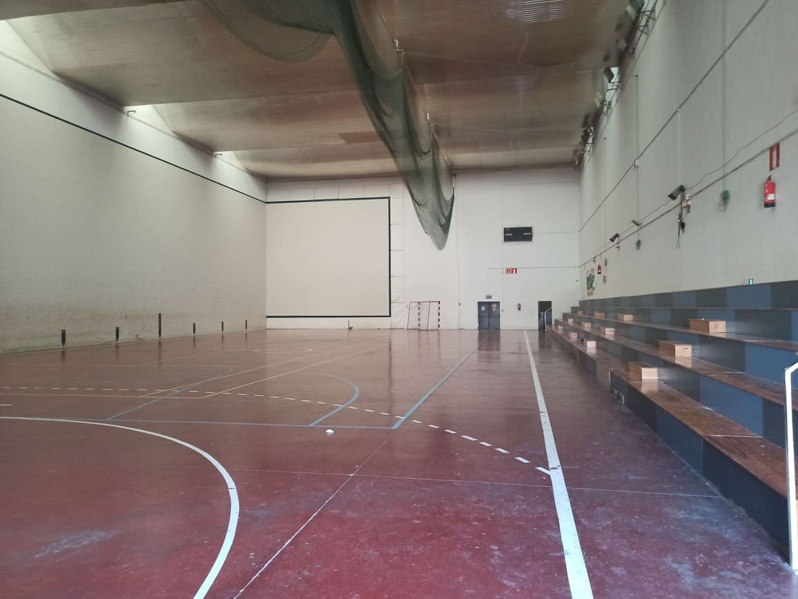fronton pequeño